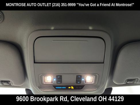 Used 2022 Ford Explorer XLT AWD/4WD image 30