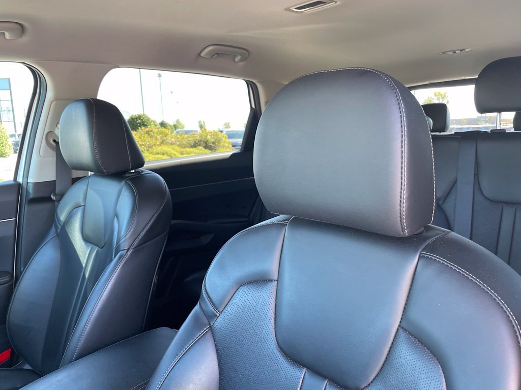 Certified 2023 Kia Sorento S FWD image 23