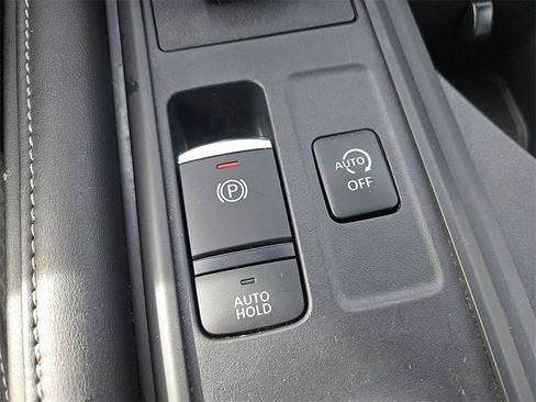 Certified 2023 Nissan Pathfinder S image 26