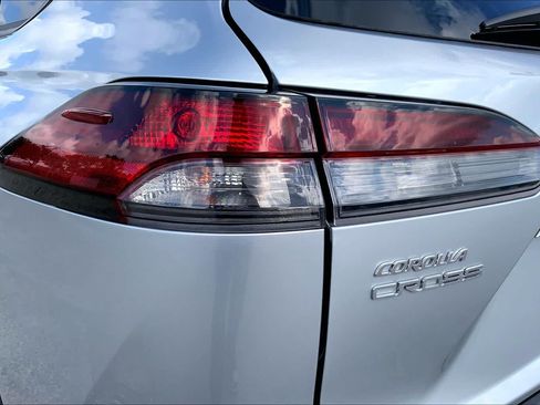 Certified 2026 Toyota Corolla Cross LE FWD image 28