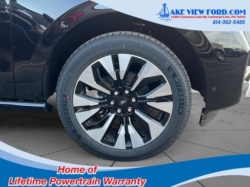 New 2025 Ford Expedition Max Platinum w/ Platinum Ultimate Package image 13