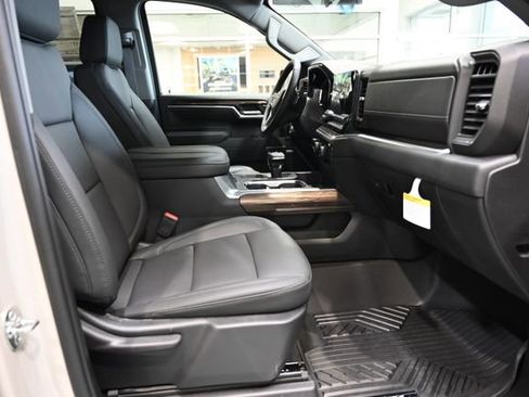 New 2026 Chevrolet Silverado 1500 RST w/ RST All Star Premium Package AWD/4WD image 13