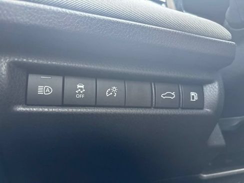 Used 2025 Toyota Camry LE AWD/4WD image 14