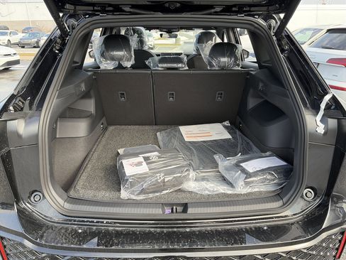 New 2026 Volkswagen Tiguan SE R-Line image 17