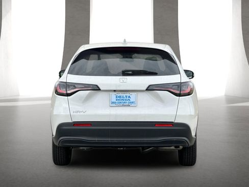 New 2026 Honda HR-V LX image 5