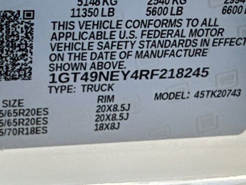 Used 2024 GMC Sierra 2500 SLT w/ SLT Premium Package image 33