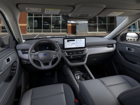 New 2025 Ford Explorer Active w/ Active Comfort Package image 9