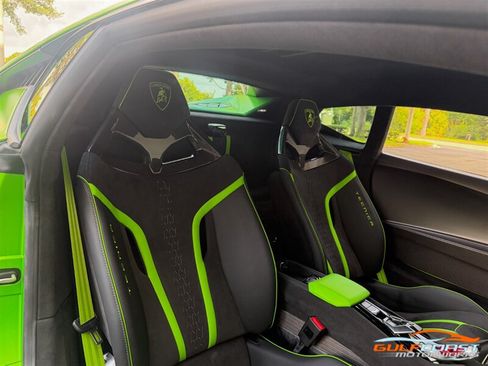 Used 2024 Lamborghini Huracan Tecnica RWD image 31