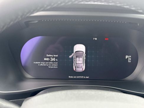 Certified 2024 Volvo C40 P8 Recharge Ultimate w/ Protection Package Premier image 29