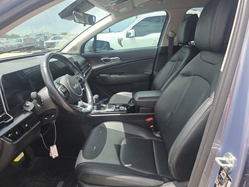 Used 2023 Kia Sportage EX FWD image 9