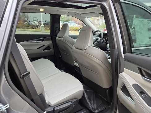 New 2026 INFINITI QX60 Luxe w/ Cargo Package AWD/4WD image 18