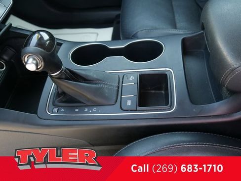 Used 2017 Kia Sorento FWD w/ LX Convenience Package image 37