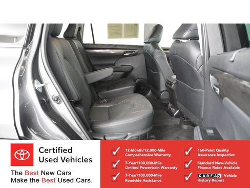 Certified 2025 Toyota Highlander Limited AWD/4WD image 10