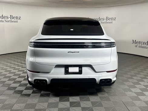 Used 2025 Porsche Cayenne Coupe AWD/4WD image 6