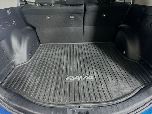 Used 2017 Toyota RAV4 XLE w/ Plus Special Value Package FWD image 28