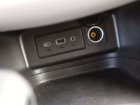 Used 2023 Chevrolet Equinox LT FWD image 22