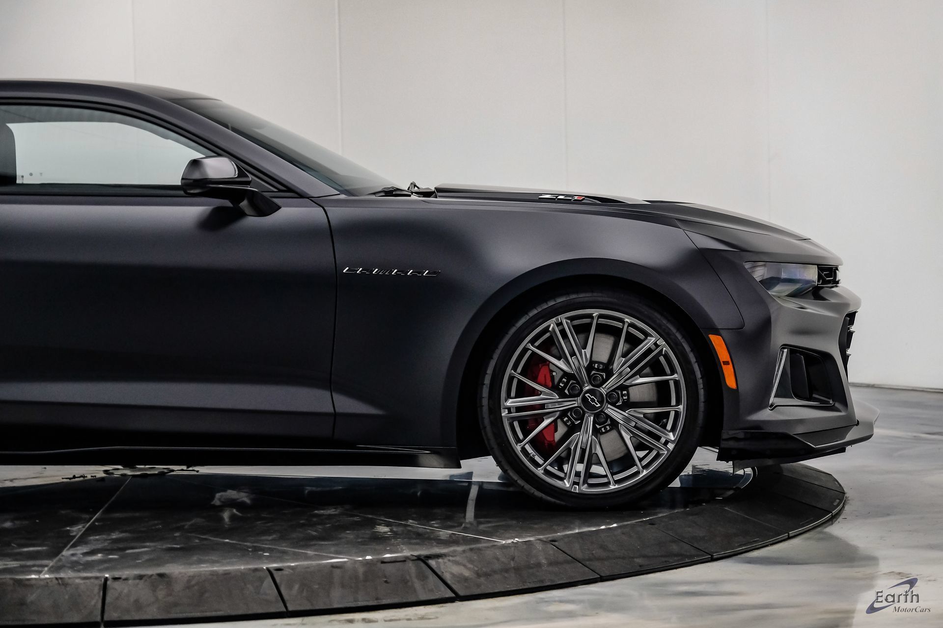 Used 2024 Chevrolet Camaro ZL1 RWD image 30
