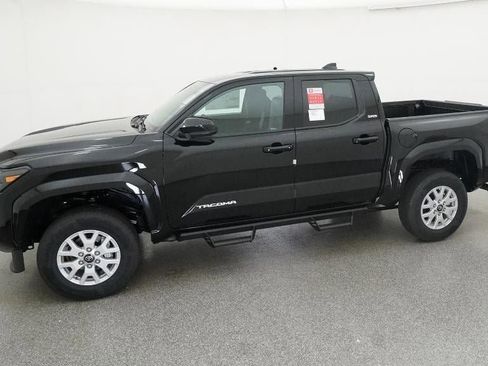 New 2025 Toyota Tacoma SR5 image 2