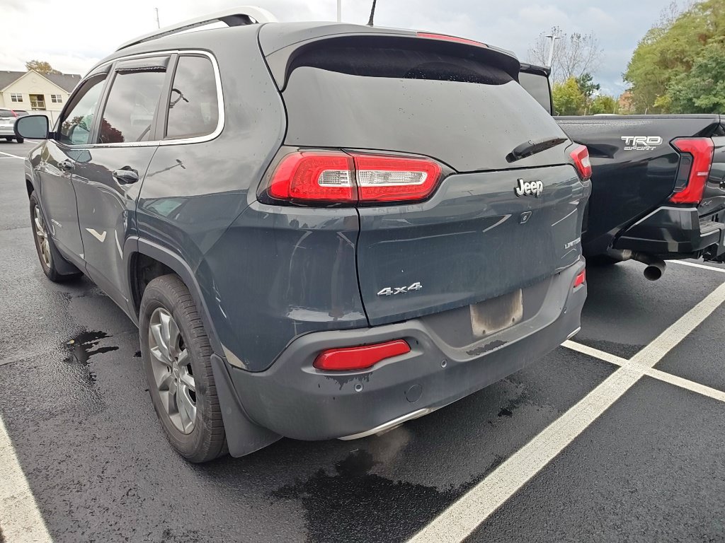 Used 2018 Jeep Cherokee Limited AWD/4WD image 4