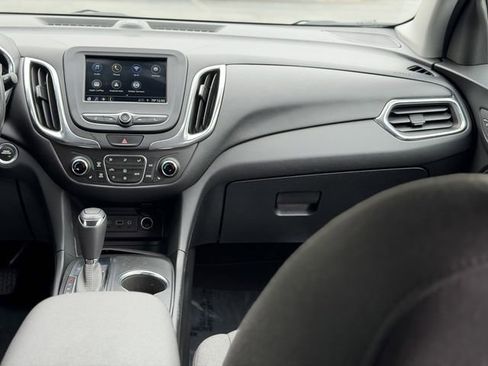 Used 2019 Chevrolet Equinox LT FWD image 36