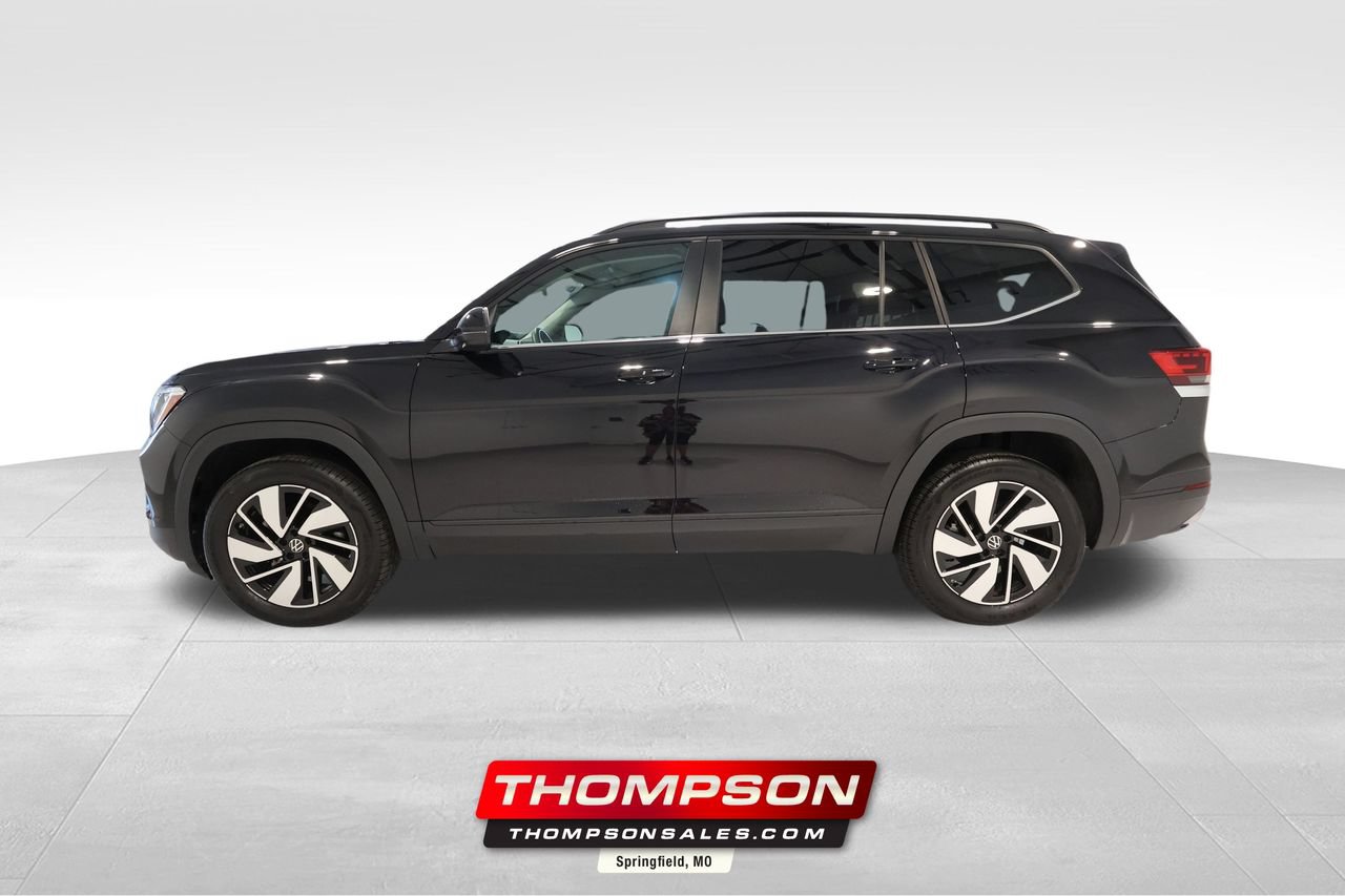 Used 2026 Volkswagen Atlas SE AWD/4WD image 1