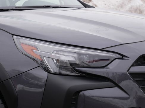 Used 2025 Subaru Outback Premium image 16