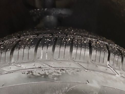 Used 2023 Chrysler Pacifica Touring-L image 17