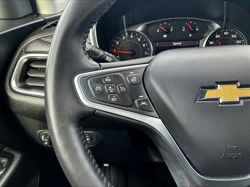 Used 2022 Chevrolet Equinox Premier image 23