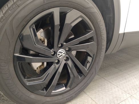 Used 2023 Volkswagen Atlas SE w/ Black Wheel Package FWD image 31