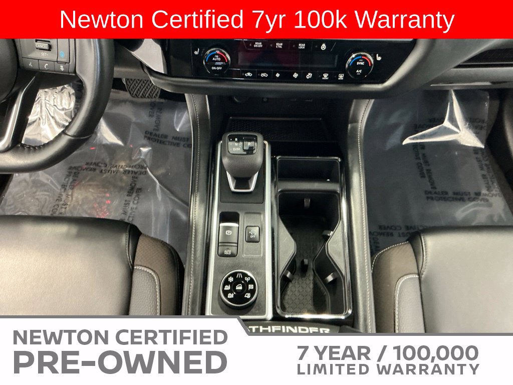 Used 2023 Nissan Pathfinder SL AWD/4WD image 15