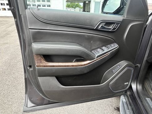 Used 2018 Chevrolet Suburban LT AWD/4WD image 9