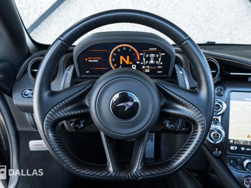 Used 2022 McLaren 765LT RWD image 28