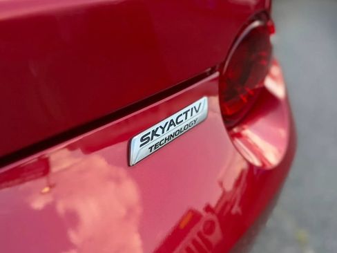 Used 2016 MAZDA MX-5 Miata Grand Touring RWD image 7