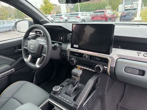 New 2025 Toyota Tacoma Trailhunter image 9