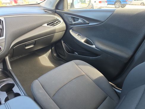 Used 2023 Chevrolet Malibu LT FWD image 10