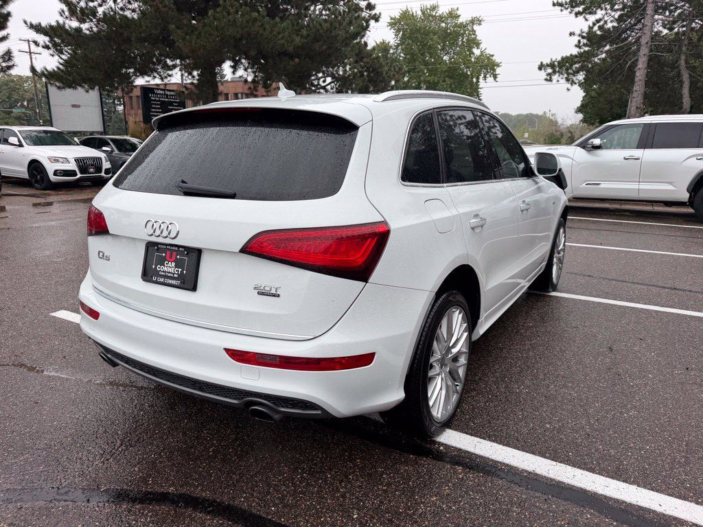 Used 2017 Audi Q5 2.0T Premium Plus w/ Technology Package AWD/4WD image 10
