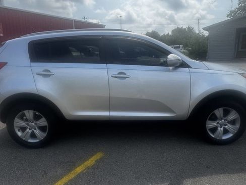 Used 2012 Kia Sportage LX w/ Convenience Pkg image 9