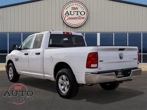 Used 2024 RAM 1500 Classic SLT image 5