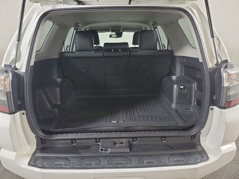 Used 2021 Toyota 4Runner SR5 Premium AWD/4WD image 7
