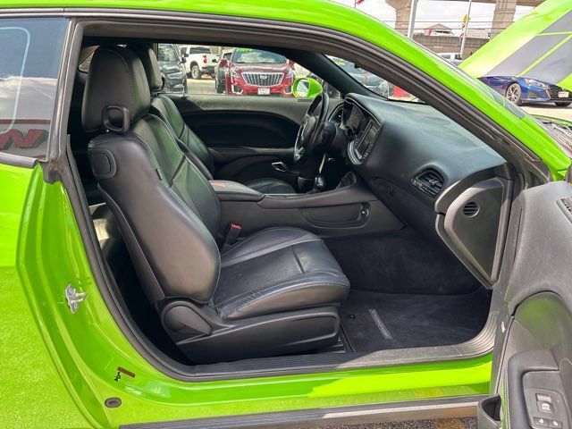 Used 2017 Dodge Challenger SXT Plus RWD image 31