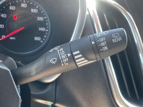 Used 2019 Chevrolet Equinox LT FWD image 23