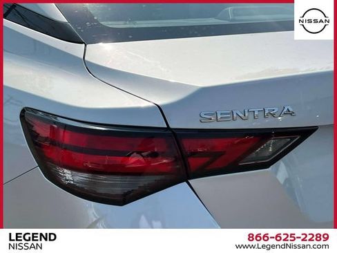 Used 2023 Nissan Sentra SV FWD image 11