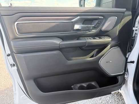 New 2026 RAM 1500 Laramie AWD/4WD image 14