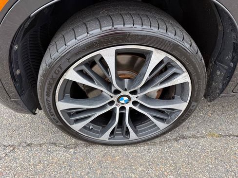 Used 2019 BMW X6 xDrive50i w/ M Sport Package AWD/4WD image 7