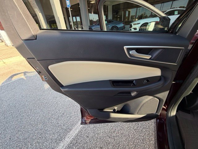Used 2019 Ford Edge SEL w/ Equipment Group 201A FWD image 16