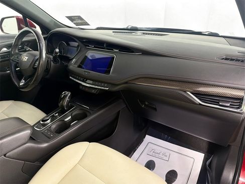 Used 2019 Cadillac XT4 Sport image 28