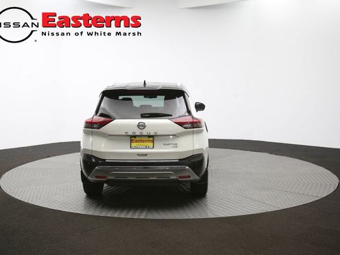 Used 2021 Nissan Rogue Platinum image 65