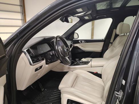 Used 2019 BMW X5 xDrive40i w/ M Sport Package image 10
