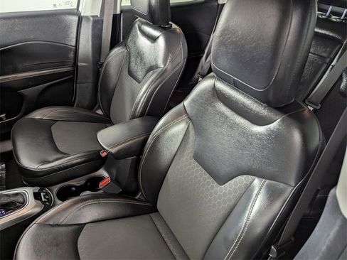 Certified 2018 Jeep Compass Latitude w/ Popular Equipment Group image 12