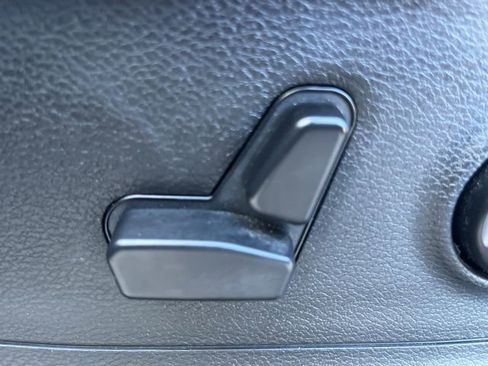 Used 2025 RAM 1500 Big Horn image 13